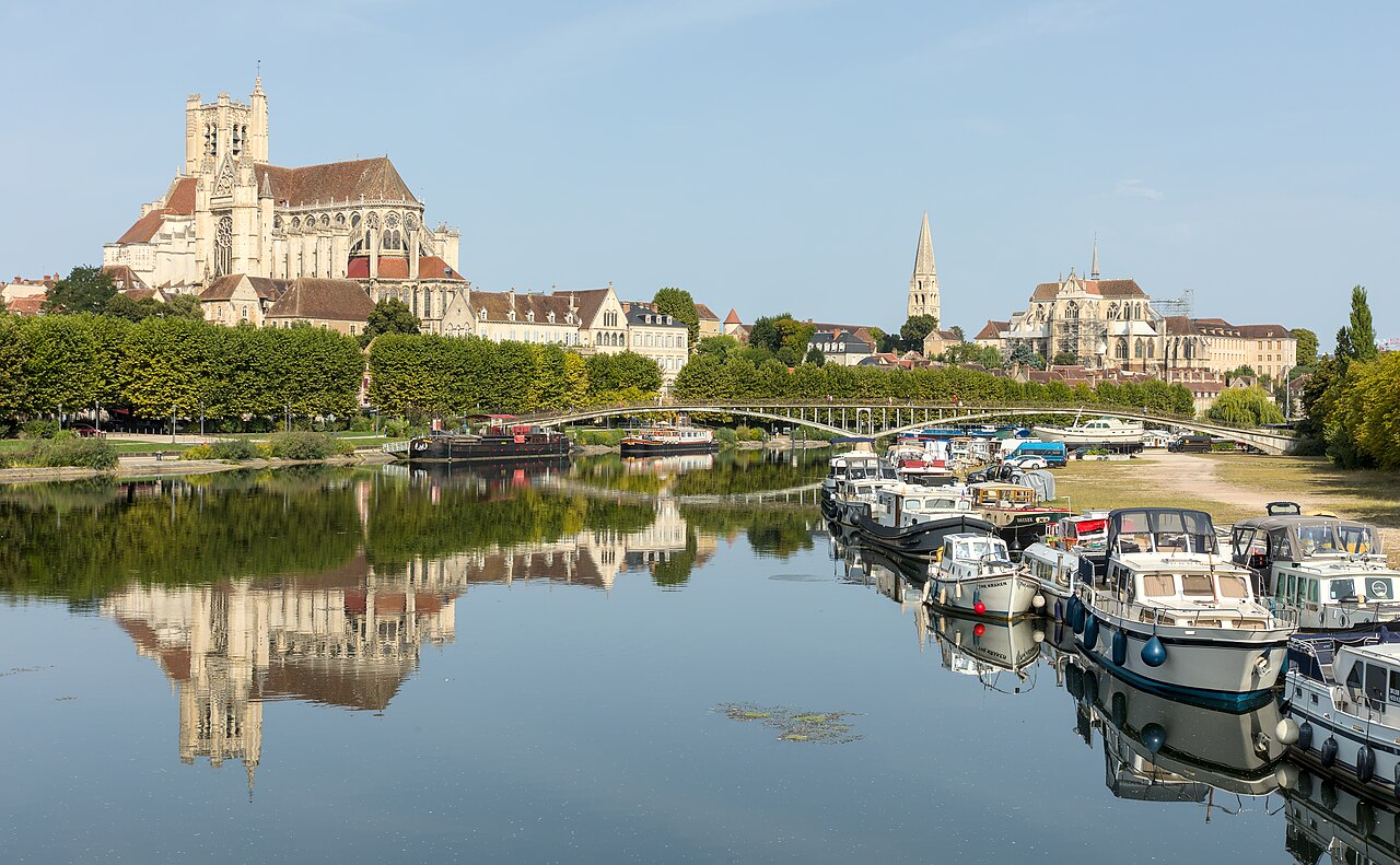 Auxerre (89000), Yonne — la boucherie Le Bœuf Tricolore d'Auxerre